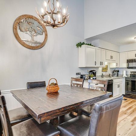 Downtown Gatlinburg Condo With Mountain-View Balcony Exteriör bild