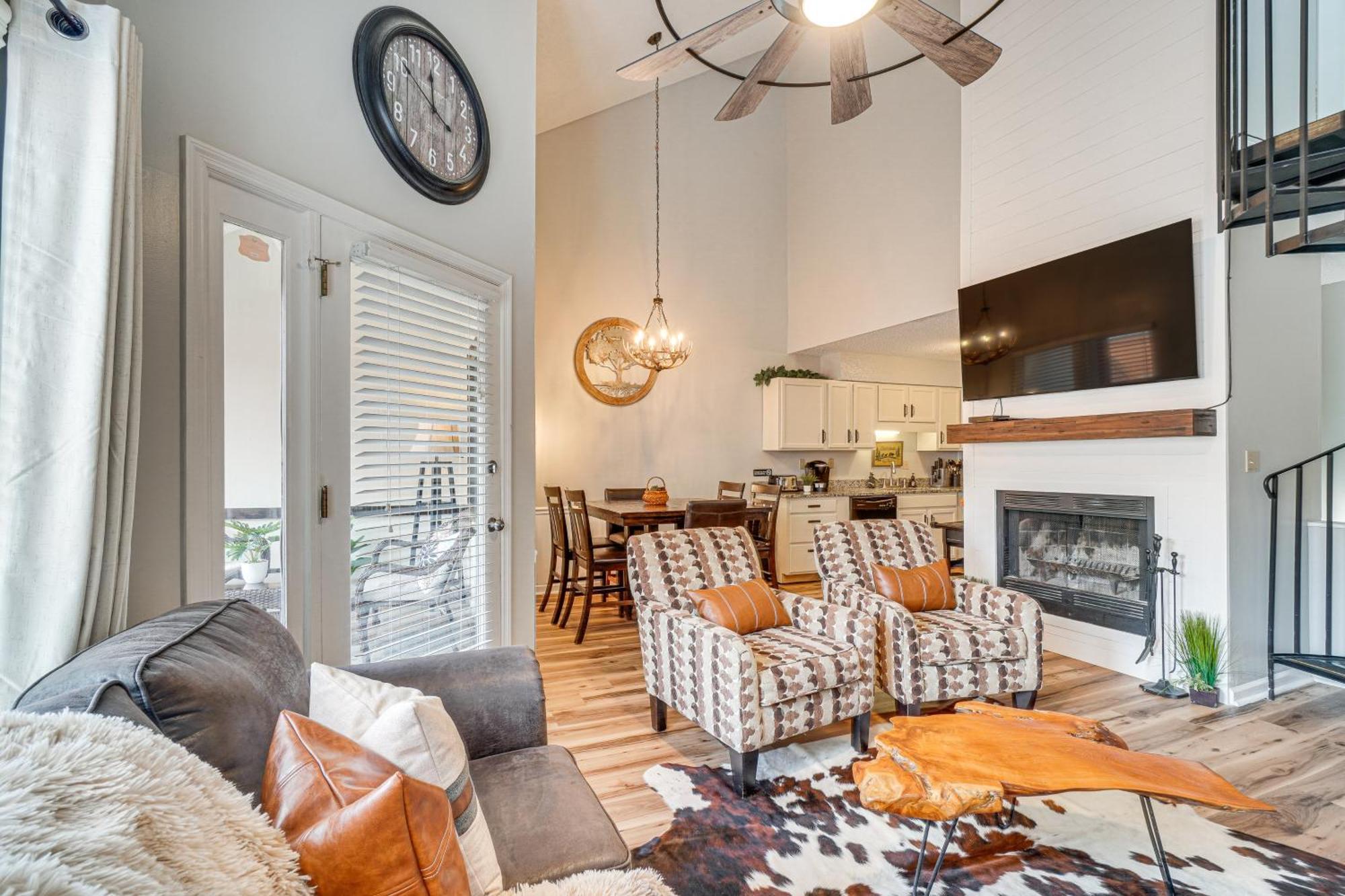 Downtown Gatlinburg Condo With Mountain-View Balcony Exteriör bild
