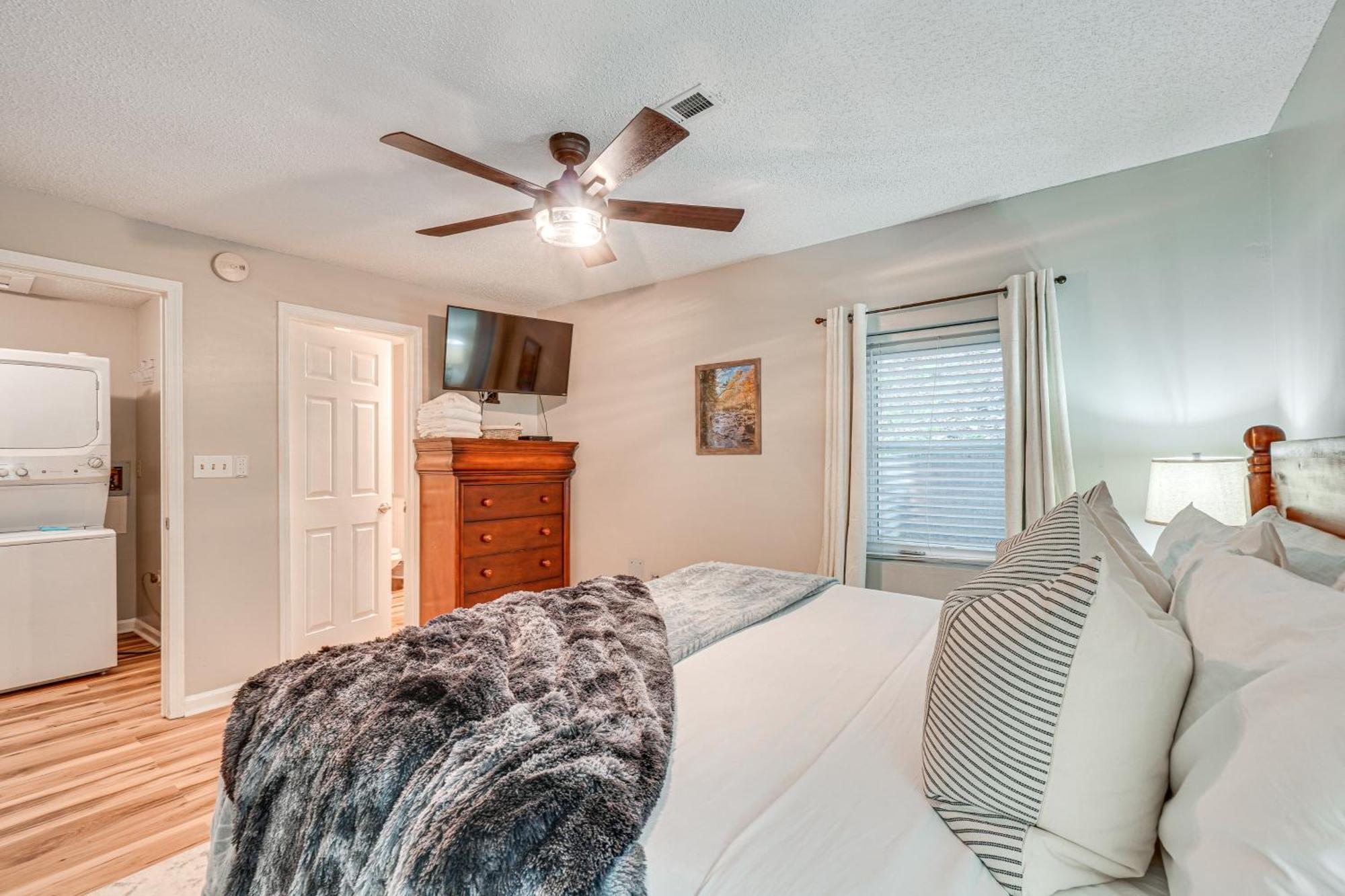 Downtown Gatlinburg Condo With Mountain-View Balcony Exteriör bild
