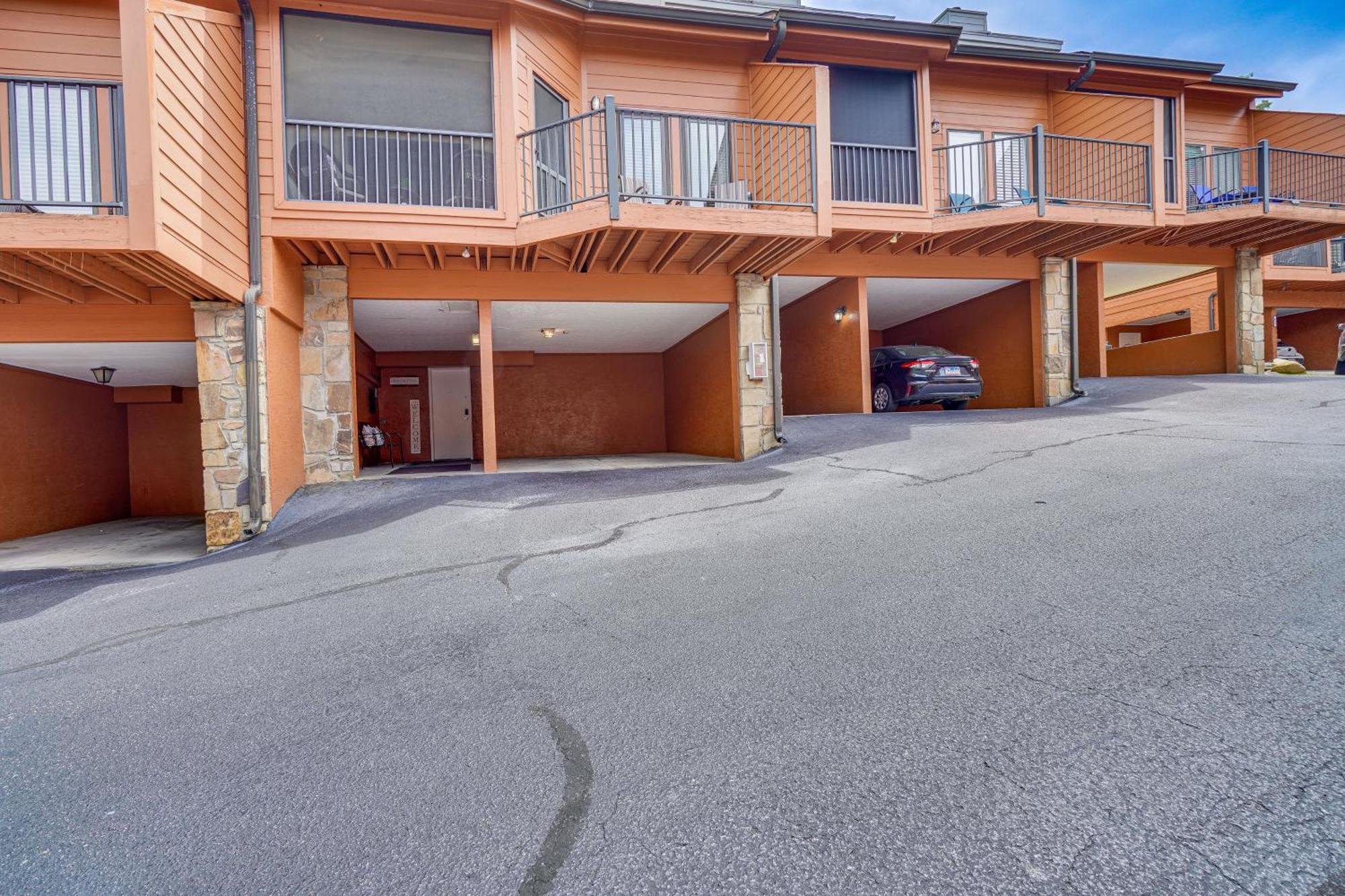 Downtown Gatlinburg Condo With Mountain-View Balcony Exteriör bild